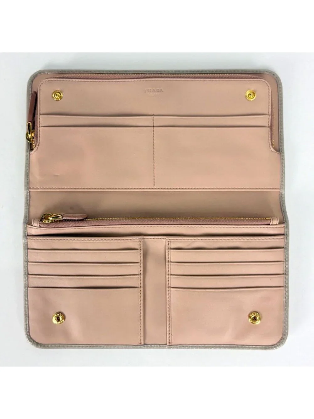Prada this authentic